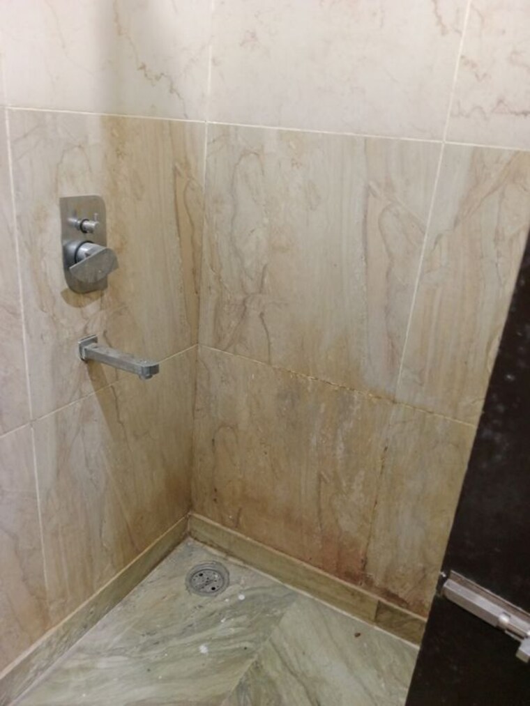 Bathroom, ansals sushant city 3.5 Bedroom 1801 Sq.Ft. Builder Floor In Ansals Sushant City Panipat 10073504