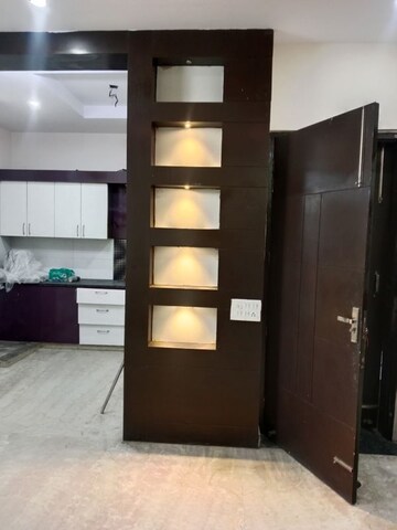Building Lobby in 3.5 BHK Builder Floor at Ansals Sushant City – for Rent