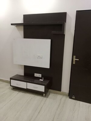 Furnished Amenities in 3.5 BHK Builder Floor at Ansals Sushant City – for Rent