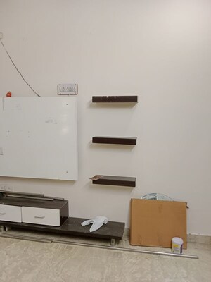 Furnished Amenities in 3.5 BHK Builder Floor at Ansals Sushant City – for Rent