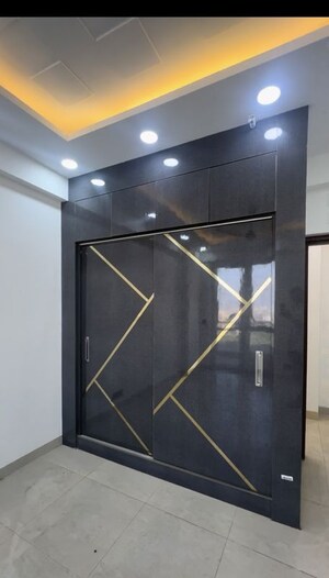 Furnished Amenities in 3 BHK Apartment at Indiabulls Centrum Park, Sector 103 – for Sale