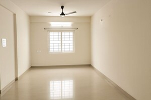 Room in 2 BHK Builder Floor at Madhapur – for Rent