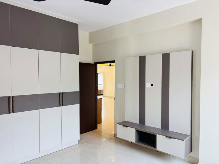 Room, madhapur 3 Bedroom 2100 Sq.Ft. Builder Floor In Madhapur Hyderabad 10073520