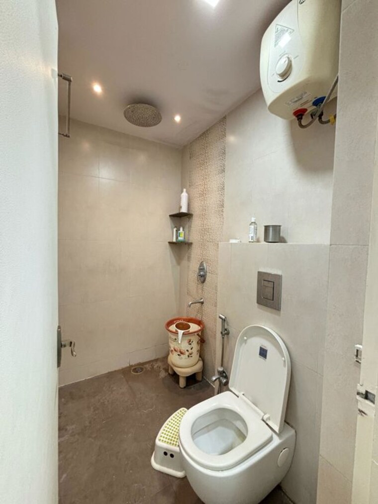 Bathroom, madhapur 2 Bedroom 1400 Sq.Ft. Builder Floor In Madhapur Hyderabad 10073529