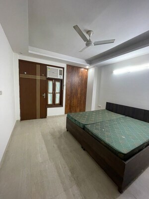 Bedroom in 1.5 BHK Builder Floor at Chattarpur – for Rent