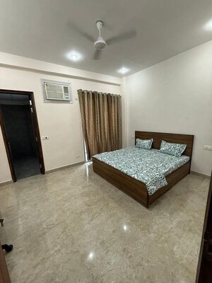 Living Room in 1.5 BHK Apartment at Sector 22 – for Rent