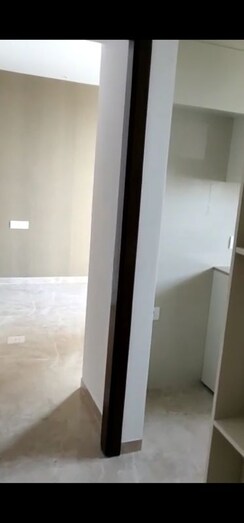 1 BHK Apartment For Rent in Hiranandani Sorrento