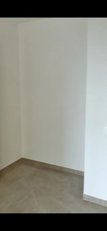 Room in 1 BHK Apartment at Hiranandani Sorrento, Powai – for Rent