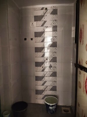 Bathroom in 1 BHK Apartment at Vaishnavi Park, Kalwa – for Rent