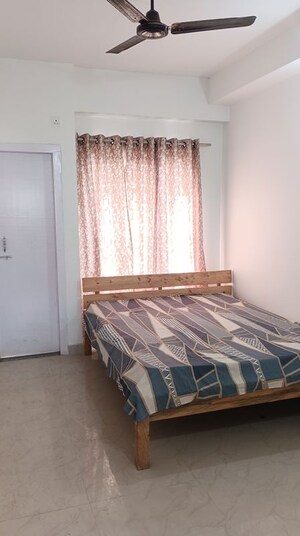 Bedroom in 4 BHK Builder Floor at Uzan Bazar – for Rent