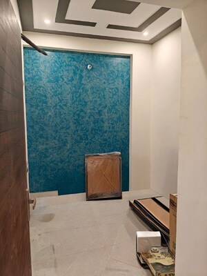 Furnished Amenities in 2 BHK Villa at Narayan Vihar – for Rent