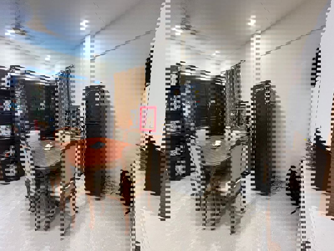 2 BHK + Study Room 800 Sq.Ft. Apartment in Prathamesh Apartment Prabhadevi