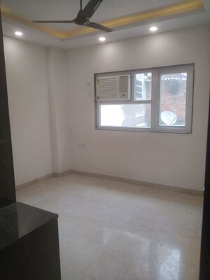 Room in 3 BHK Builder Floor at Hauz Khas – for Sale