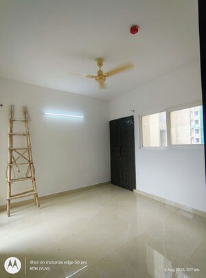 Room in 2 BHK Apartment at Ace Divino, Sector 1 Greater Noida – for Rent