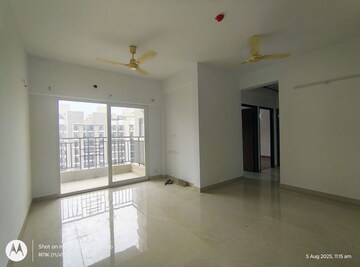 Room in 2 BHK Apartment at Ace Divino, Sector 1 Greater Noida – for Rent