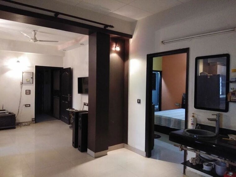 Living Room, bcc-bharat-residency 2 Bedroom 1625 Sq.Ft. Apartment In Indrapuram Ghaziabad 9901740