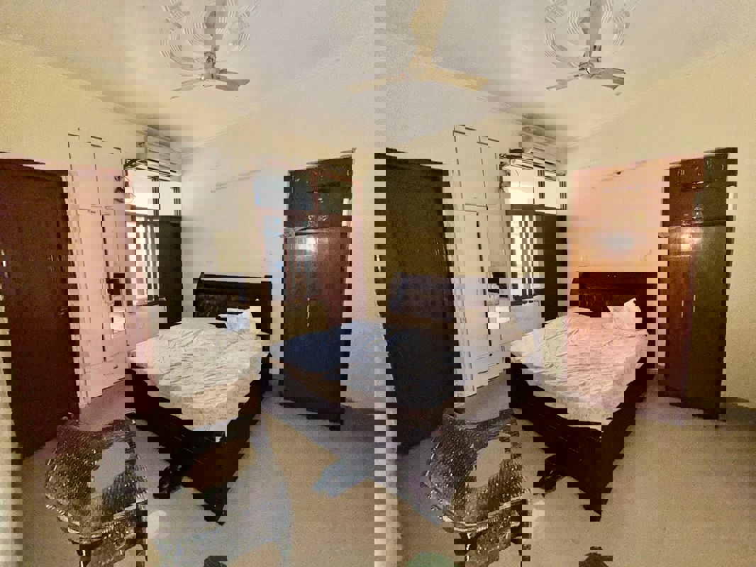 1 BHK 800 Sq.Ft. Apartment in Amrapali Royal