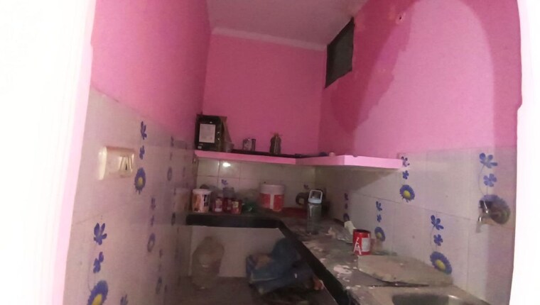 Kitchen, burari 3 Bedroom 900 Sq.Ft. Builder Floor In Burari Delhi 10073744