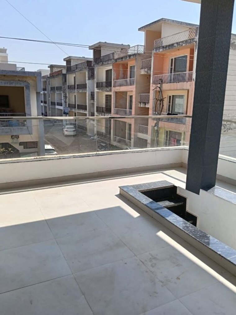 Balcony, sector 124 4 Bedroom 110 Sq.Yd. Independent House In Sector 124 Mohali 10073766
