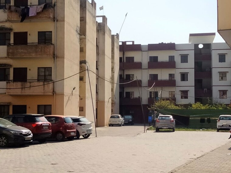  Parking, landcraft-dinesh-nagar 1 Bedroom 470 Sq.Ft. Apartment In Pilkhuwa Hapur 10014934