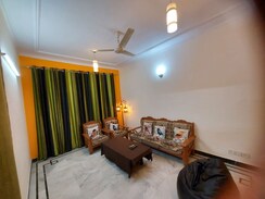 1.5 BHK Builder Floor For Rent in Arun Yamuna Enclave