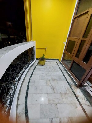 Balcony in 3.5 BHK Builder Floor at Tarang Orchid, Sector 28 – for Rent