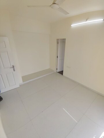 Room in 1 BHK Apartment at Vijay Orovia, Ghodbunder Road – for Rent