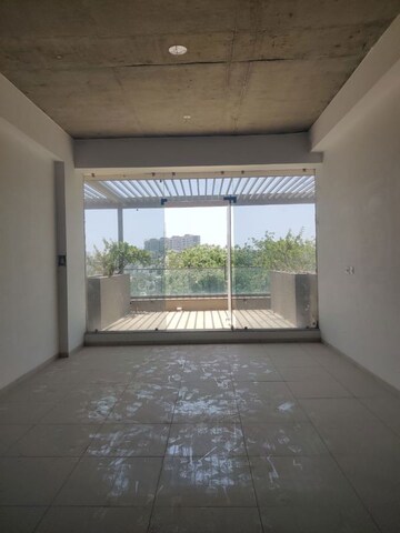  Office Space For Rent in Shreeya Amalga, Thaltej