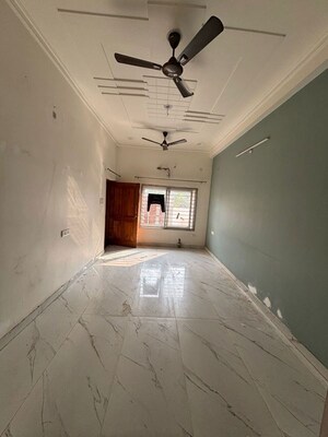 Building Lobby in 2 BHK Builder Floor at Indira Nagar – for Rent