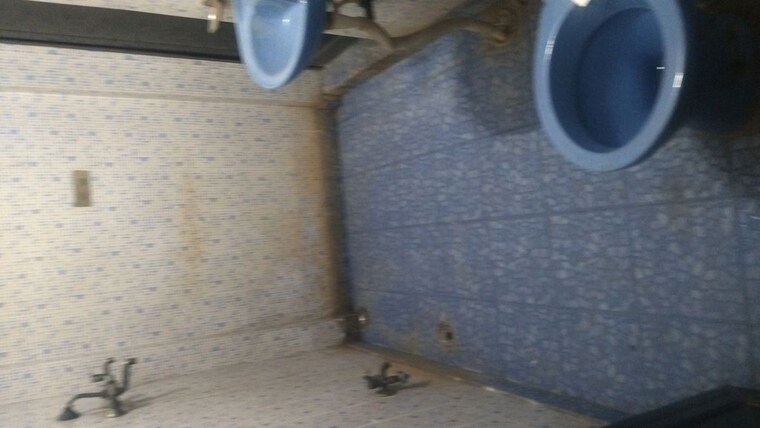 Bathroom, arun-vihar-sector-37 1 RK 200 Sq.Ft. Apartment In Sector 37 Noida 10074009