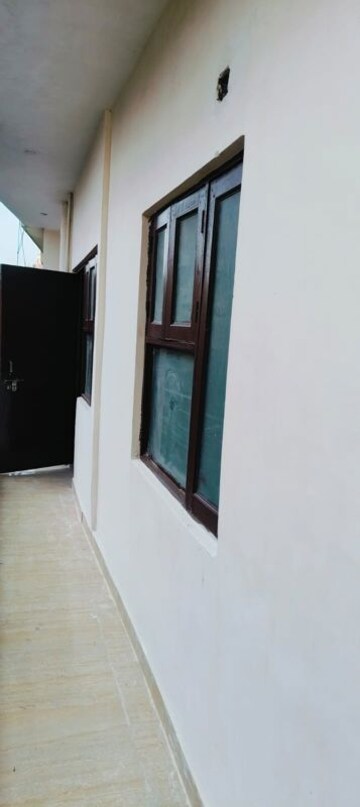 Furnished Amenities in 1 BHK Builder Floor at Neb Sarai – for Rent