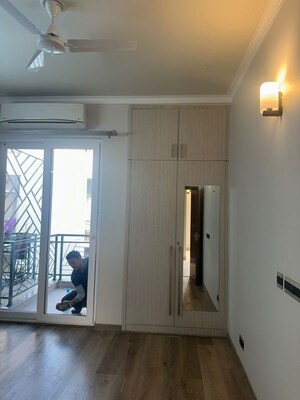 Room in 3 BHK Builder Floor at Central Park Flower Valley, Sohna Sector 33 – for Sale