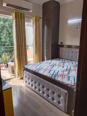 Bedroom in 3 BHK Builder Floor at Central Park Flower Valley, Sohna Sector 33 – for Sale