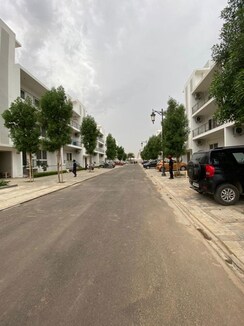 3 BHK Builder Floor For Sale in Central Park Flower Valley