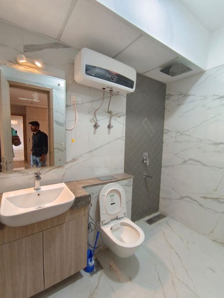 Bathroom, m3m-heights 3 Bedroom 2054 Sq.Ft. Apartment In Sector 65 Gurgaon 10074071