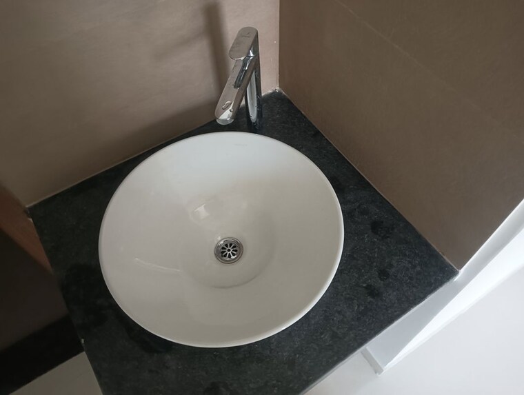 Bathroom, pride-purple-park-titan 3 Bedroom 1280 Sq.Ft. Apartment In Hinjewadi Pune 10074022