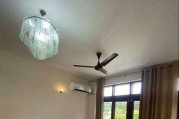 Furnished Amenities in 3 BHK Builder Floor at Greater Kailash I – for Sale