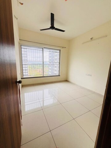 Room in 2 BHK Apartment at Kolte Patil Life Republic, Hinjewadi – for Rent