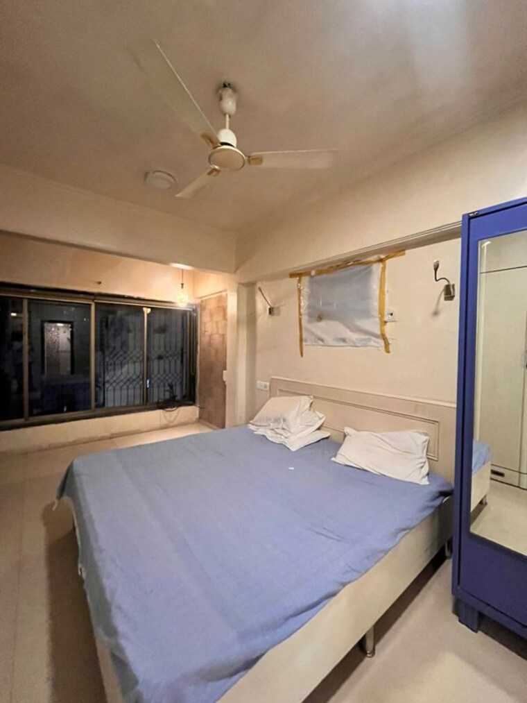 Master Bedroom, lokhandwala complex 2 Bedroom 750 Sq.Ft. Apartment In Lokhandwala Complex Mumbai 10061282