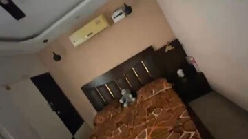 Furnished Amenities in 3 BHK Builder Floor at Bptp Park Floors I, Sector 77 – for Sale