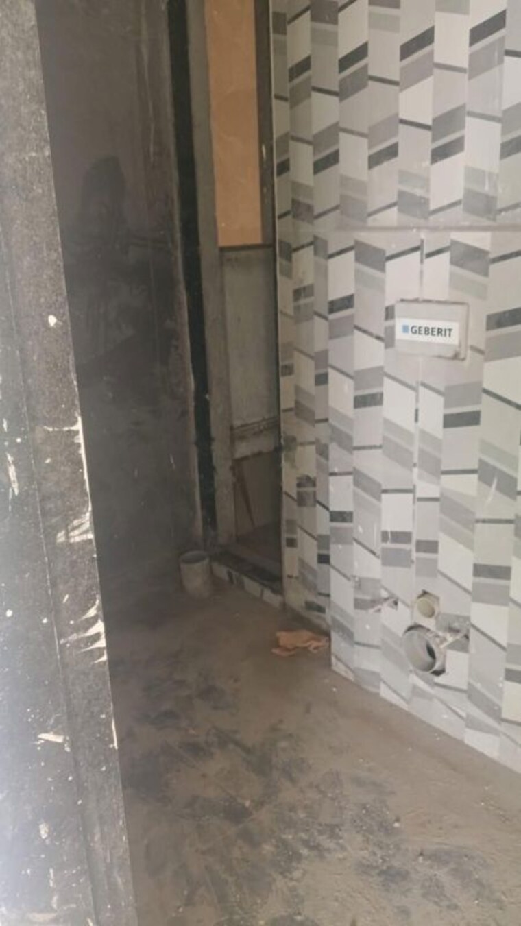 Bathroom, damji-shamji-mahavir-spring-tulip-phase-1 2 Bedroom 1300 Sq.Ft. Apartment In Pokhran Road No Two Thane 10074103