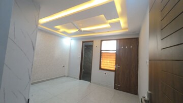 Building Lobby in 3 BHK Builder Floor at Puri Aman Vilas, Sector 89 – for Sale