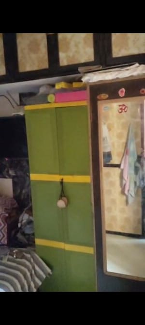 Furnished Amenities in 1 BHK Apartment at Morarjee Mill Compound, Kandivali East – for Sale