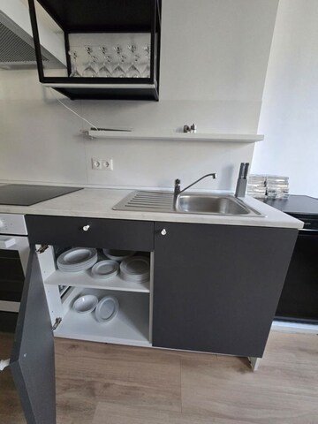 Kitchen in 3 BHK Apartment at Dlf Phase ii – for Rent