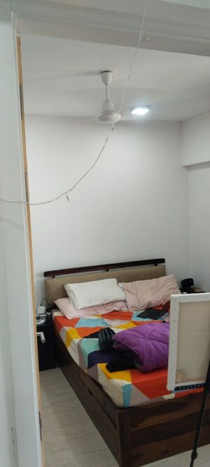 Room in 2 BHK Apartment at Lodha Estrella, Wadala – for Rent