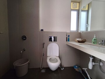 Master Bedroom in 2 BHK Apartment at Piramal Vaikunth Vijit, Balkum Pada – for Rent