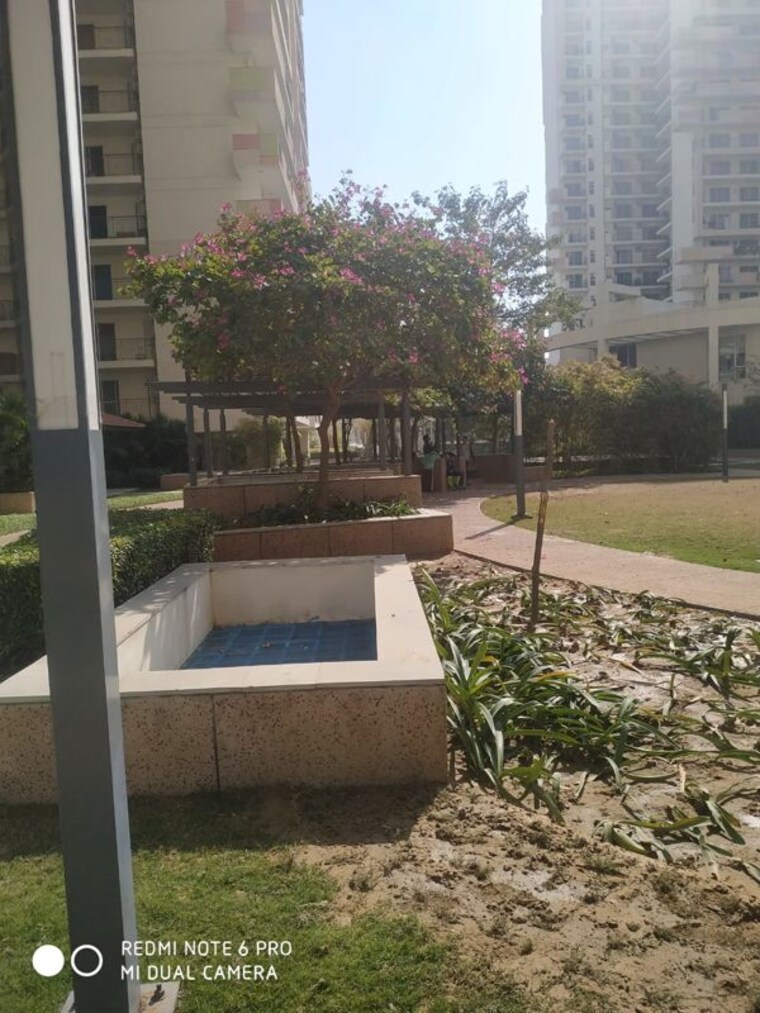 Balcony, signature-global-synera 1.5 Bedroom 432 Sq.Ft. Apartment In Sector 81 Gurgaon 10074251