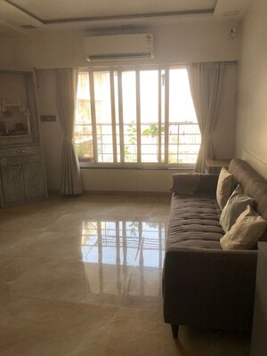 Room in 4 BHK Apartment at Dipti Aaryavarta, Andheri East – for Sale