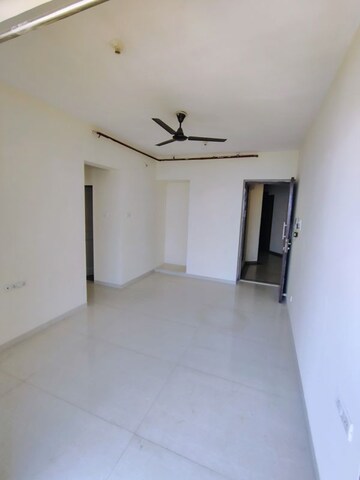 Room in 1 BHK Apartment at Vijay Orovia, Ghodbunder Road – for Rent