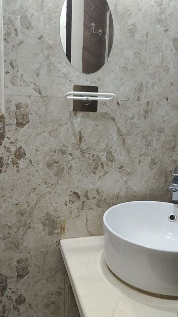 Bathroom in 2 BHK Apartment at Seagull Apartment, Tardeo – for Rent